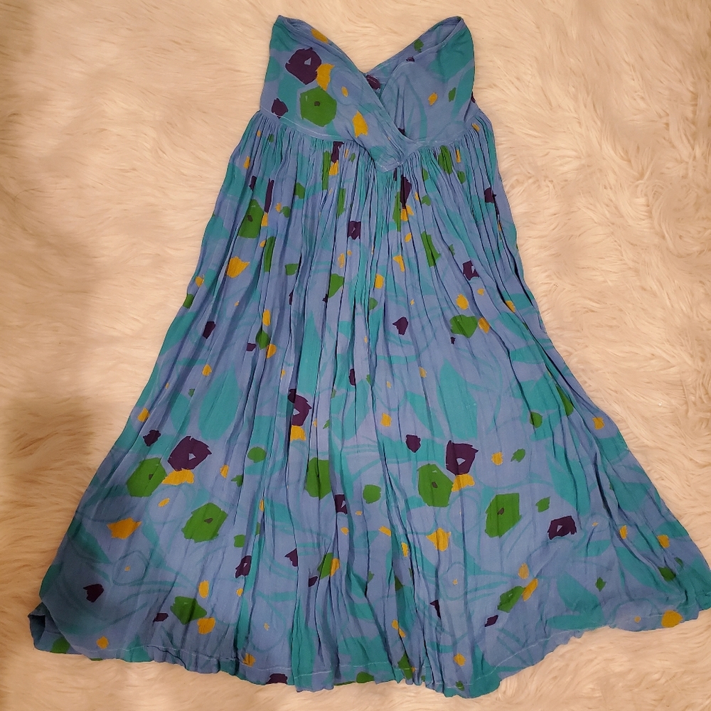 Vintage French Connection dress shifts to skirt